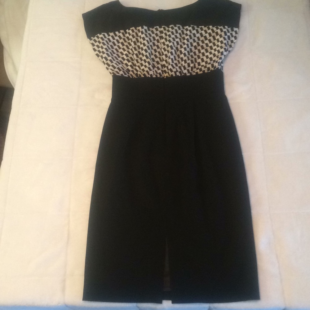 White House Black Market silk sheath dress size 2 - Picture 5 of 5